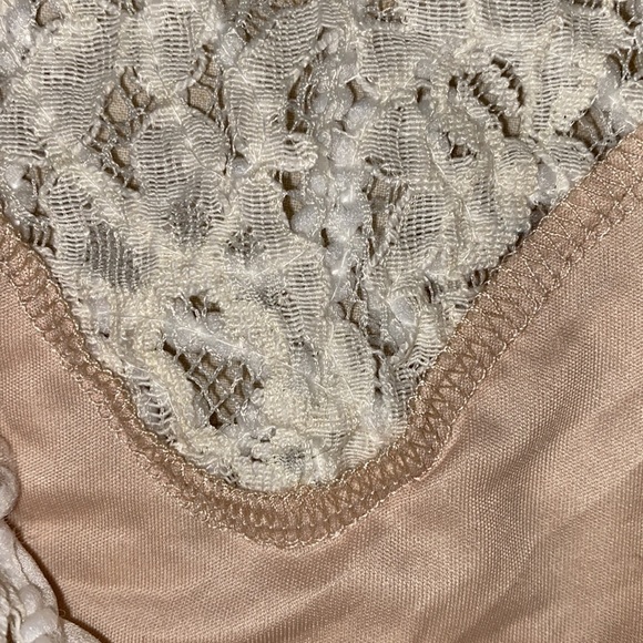 Forever 21 - L - White Soutache Lace Bodycon Dress - Picture 8 of 8